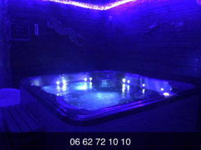 Jacuzzi privé Chambre et table d hotes